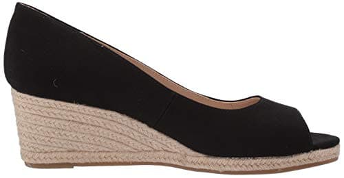 Bandolino Women's Nuri Wedge Sandal - Stylish Comfort Flip Flop