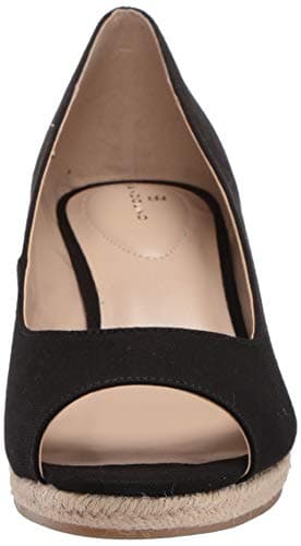 Bandolino Women's Nuri Wedge Sandal - Stylish Comfort Flip Flop