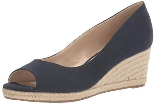Bandolino Women's Nuri Wedge Sandal - Stylish Comfort Flip Flop