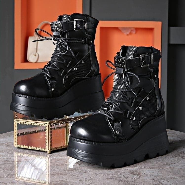 MACVISE Womens Gothy Platform Boots Chunky Heel Booties for Women Round Toe Combat Ankle Boots Lace Up Motorcycle Wedges Shoes